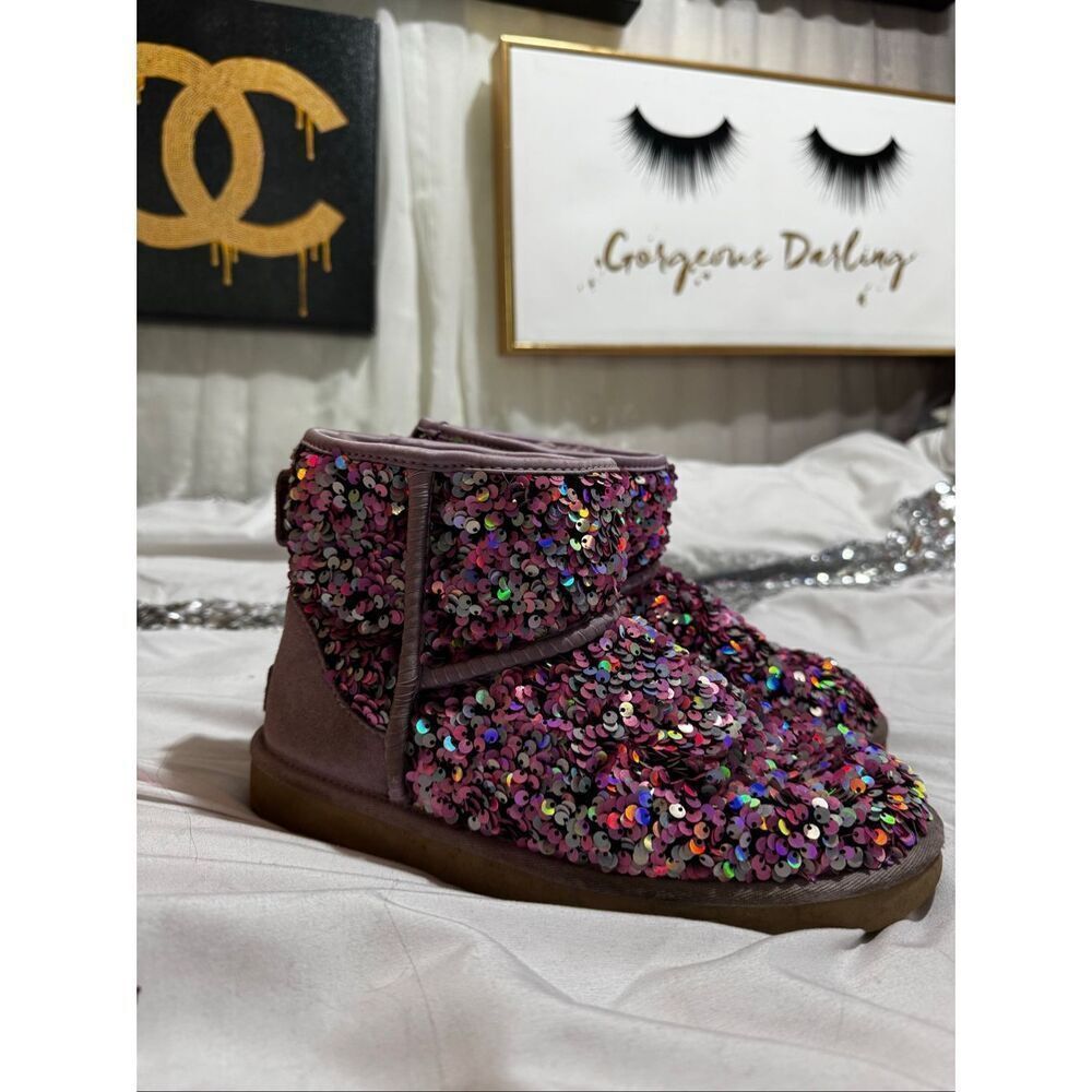 UGG Classic Mini Stellar Sequin boot in purple (multi iridescent chunky) sz 7